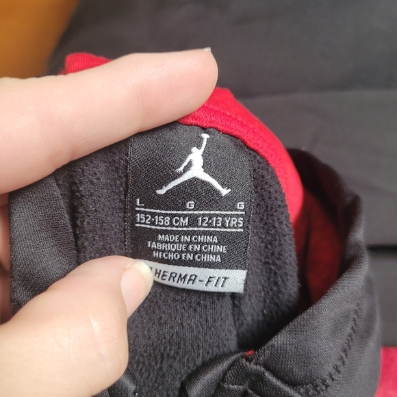 Jordan Red And Black Zip Up Hooded Jacket - Picture 2 of 6